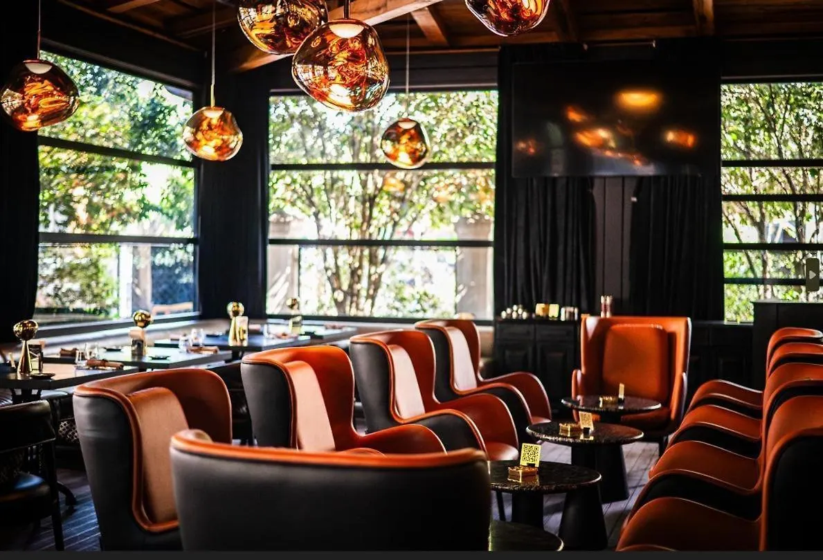 ホテル Mandarin Club House バトゥーミ